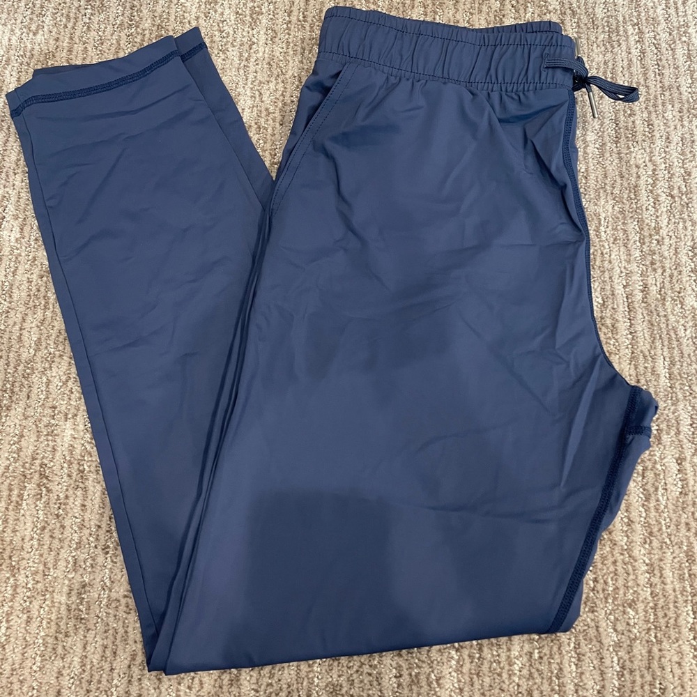 Medium Zyia everywhere pant (navy)